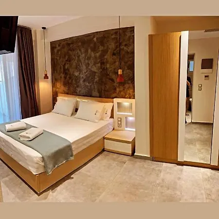 La Maison De Marie Сарти